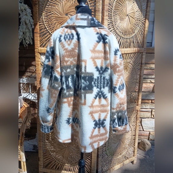 Elan Women's Patterned Jacket - Black, Brown, White_Large - Picture 5 of 9